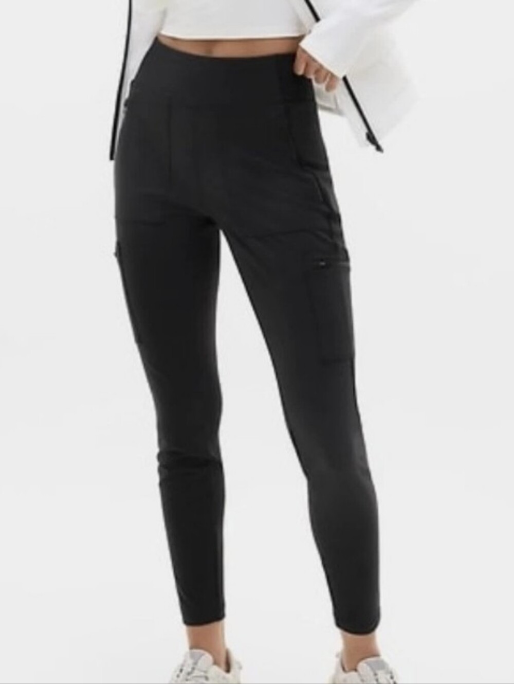 Athleta Headlands Hybrid Black High-Rise Cargo Tight With Zipper Pockets Sz 4